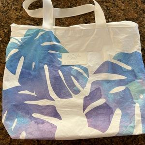 Aloha Collection Monstera Day Tripper Tote